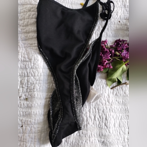 Nasty Gal Two Piece Shimmery Bikini 8 - Picture 5 of 7